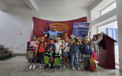 Општина Дебрца со поддршка од 5000 денари за секое прваче во рамки на проектот „Добре дојдовте првачиња“