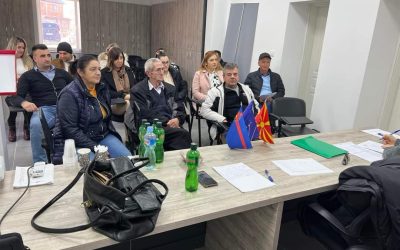 Денес се одржа јавна расправа за проектот “Модернизација на јавното осветлување/ замена на постојните улични светилки со нови лед светилки во населените места во општина Дебрца”