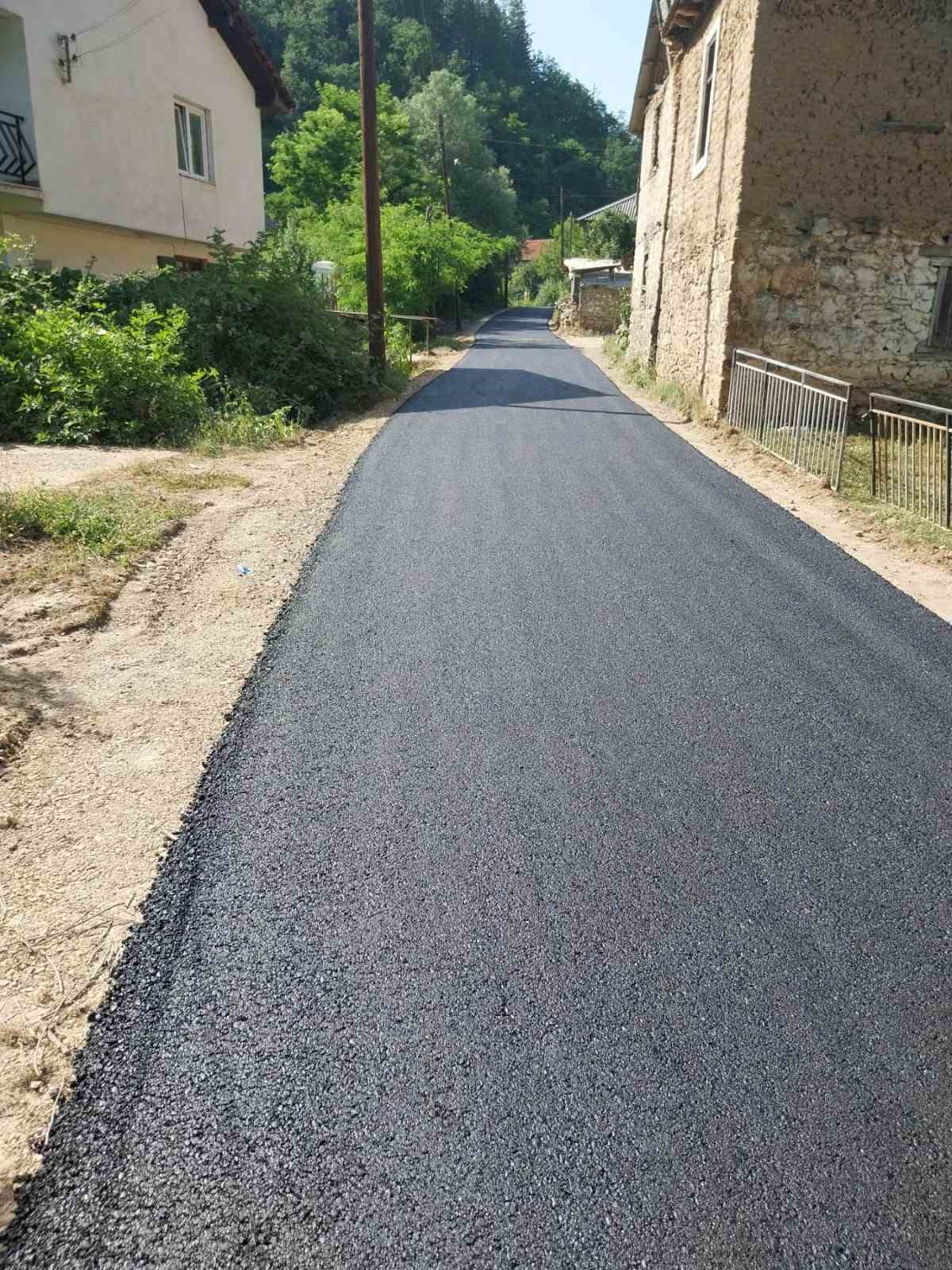 Завршени работите на изградба и рехабилитација на улици во селата Требеништа, Ботун и Белчишта