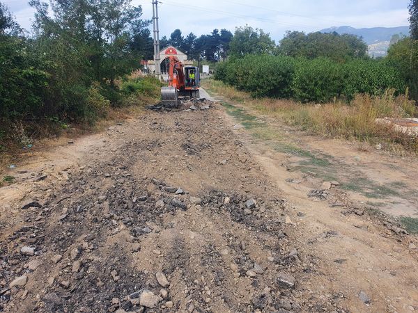 Започнаa градежните работи за  реконструкција на главната  улицата oд влезот во село Волино